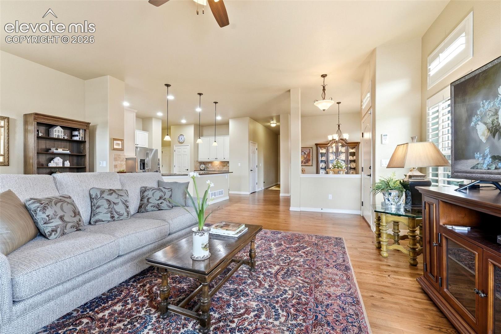 12909 Cupcake Heights