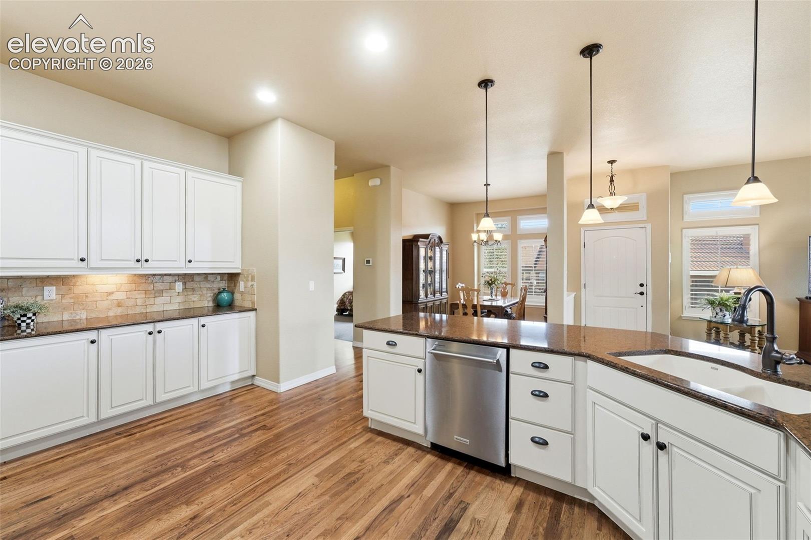 12909 Cupcake Heights