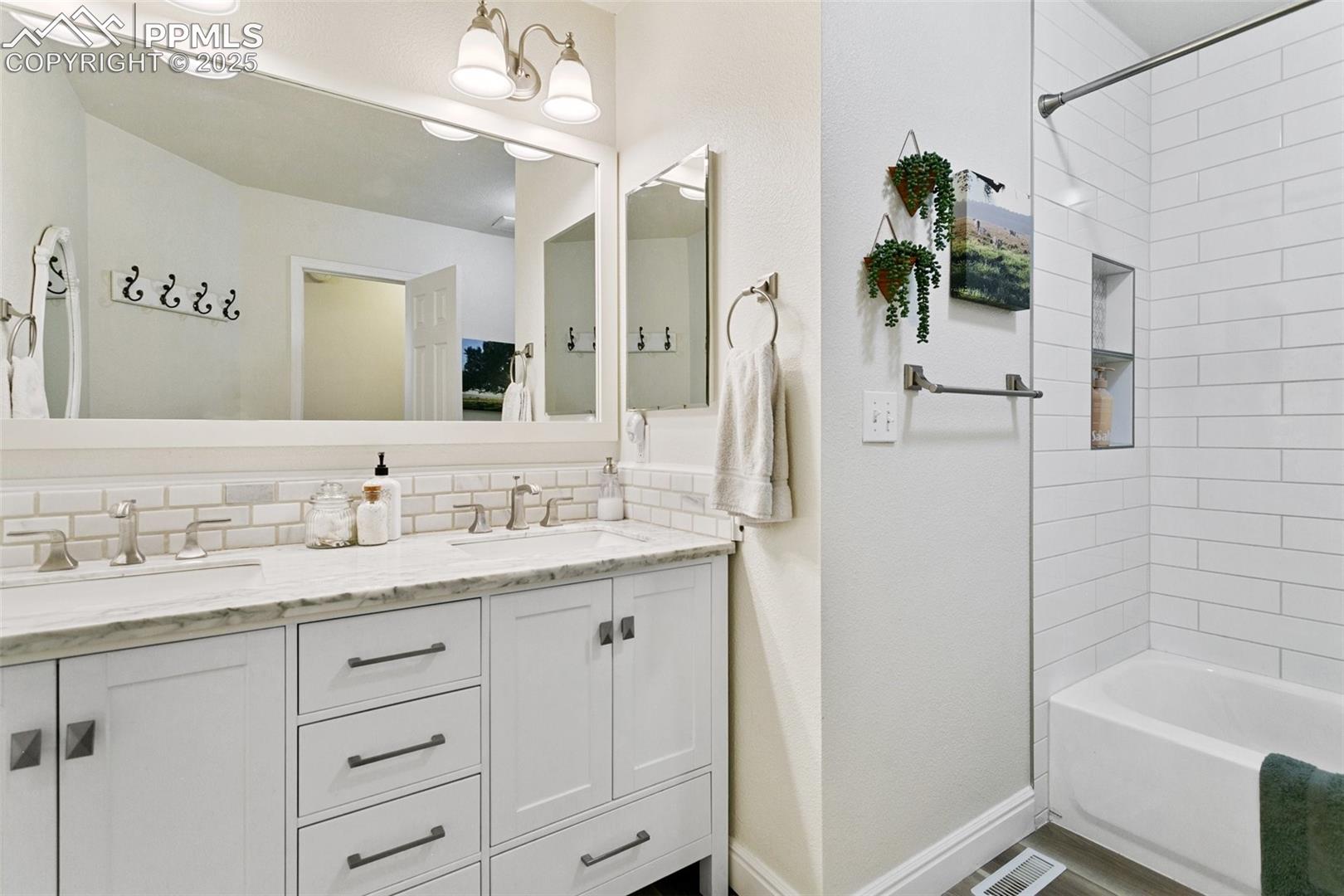 4725 Rustler Court