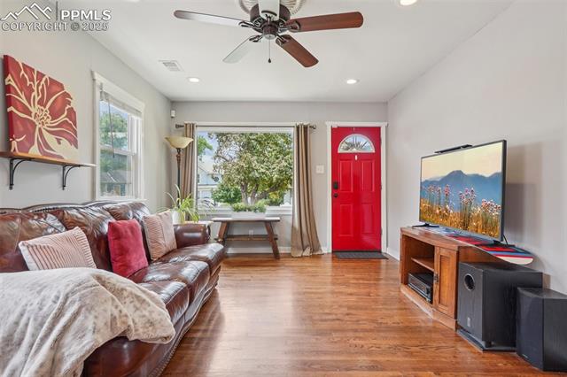 2220 W Uintah Street