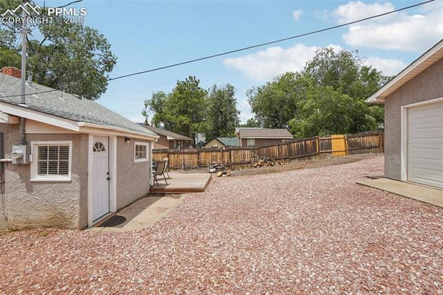 2220 W Uintah Street