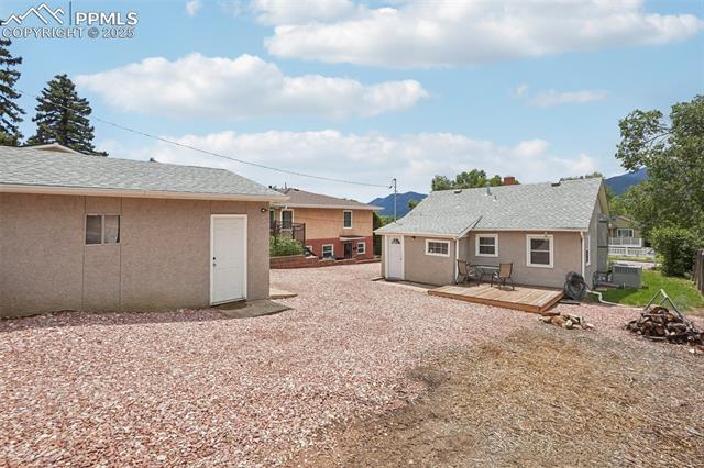 2220 W Uintah Street