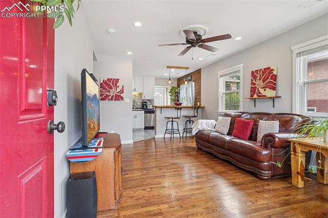 2220 W Uintah Street