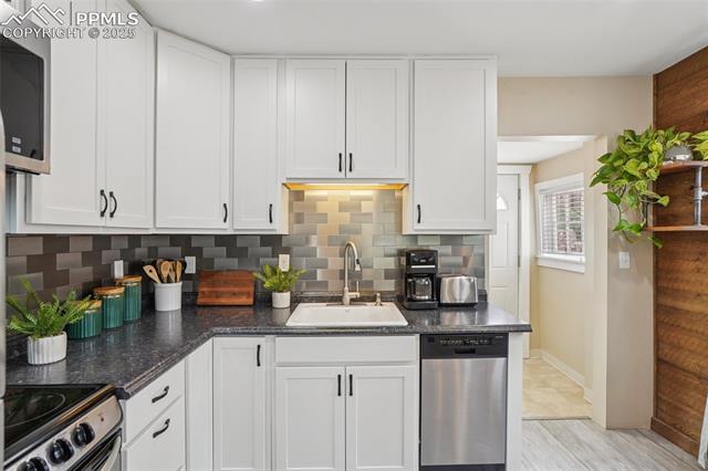 2220 W Uintah Street