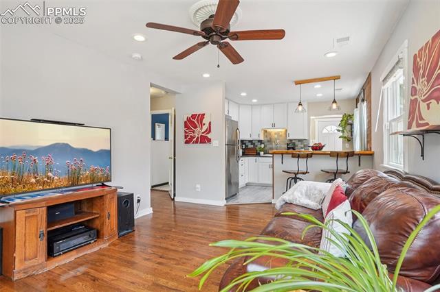 2220 W Uintah Street