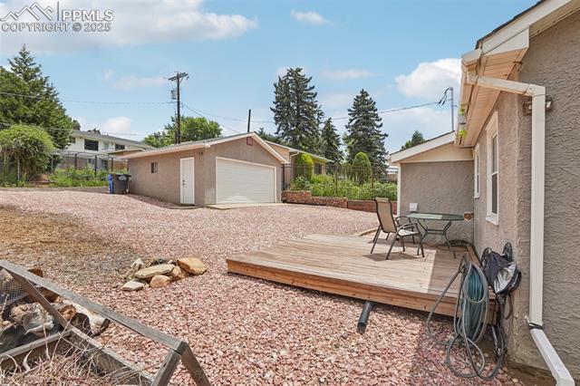 2220 W Uintah Street