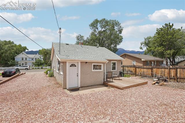 2220 W Uintah Street