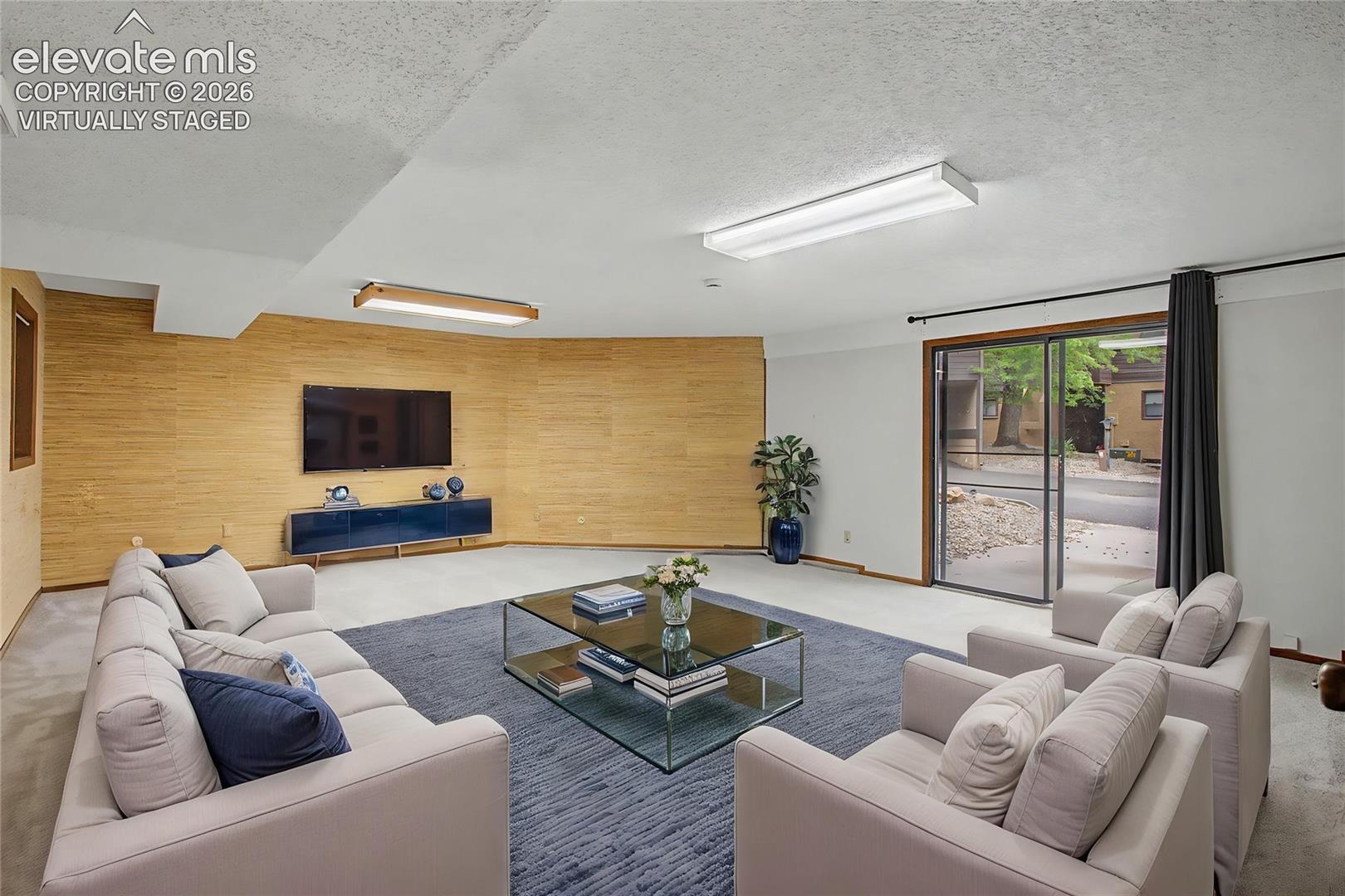 869 Pebblewood Drive