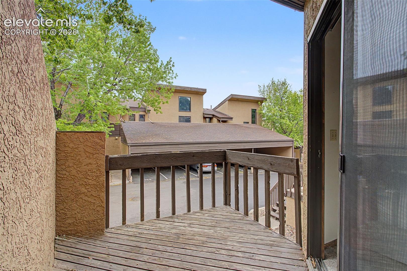 869 Pebblewood Drive
