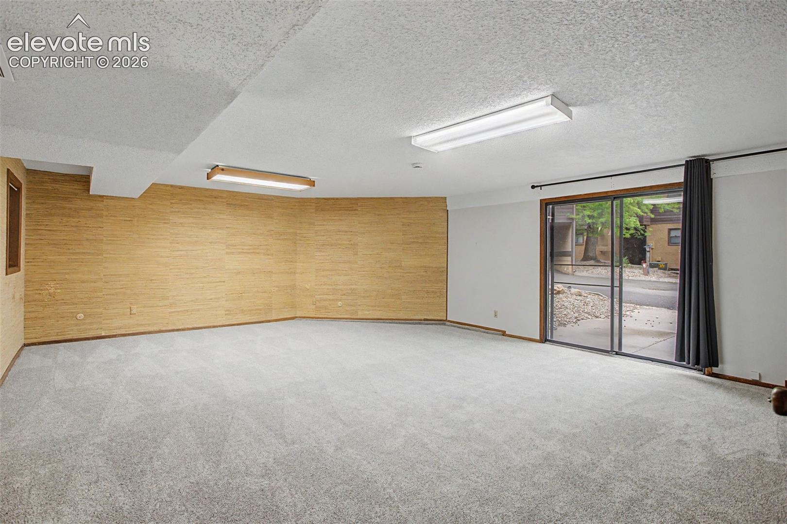 869 Pebblewood Drive