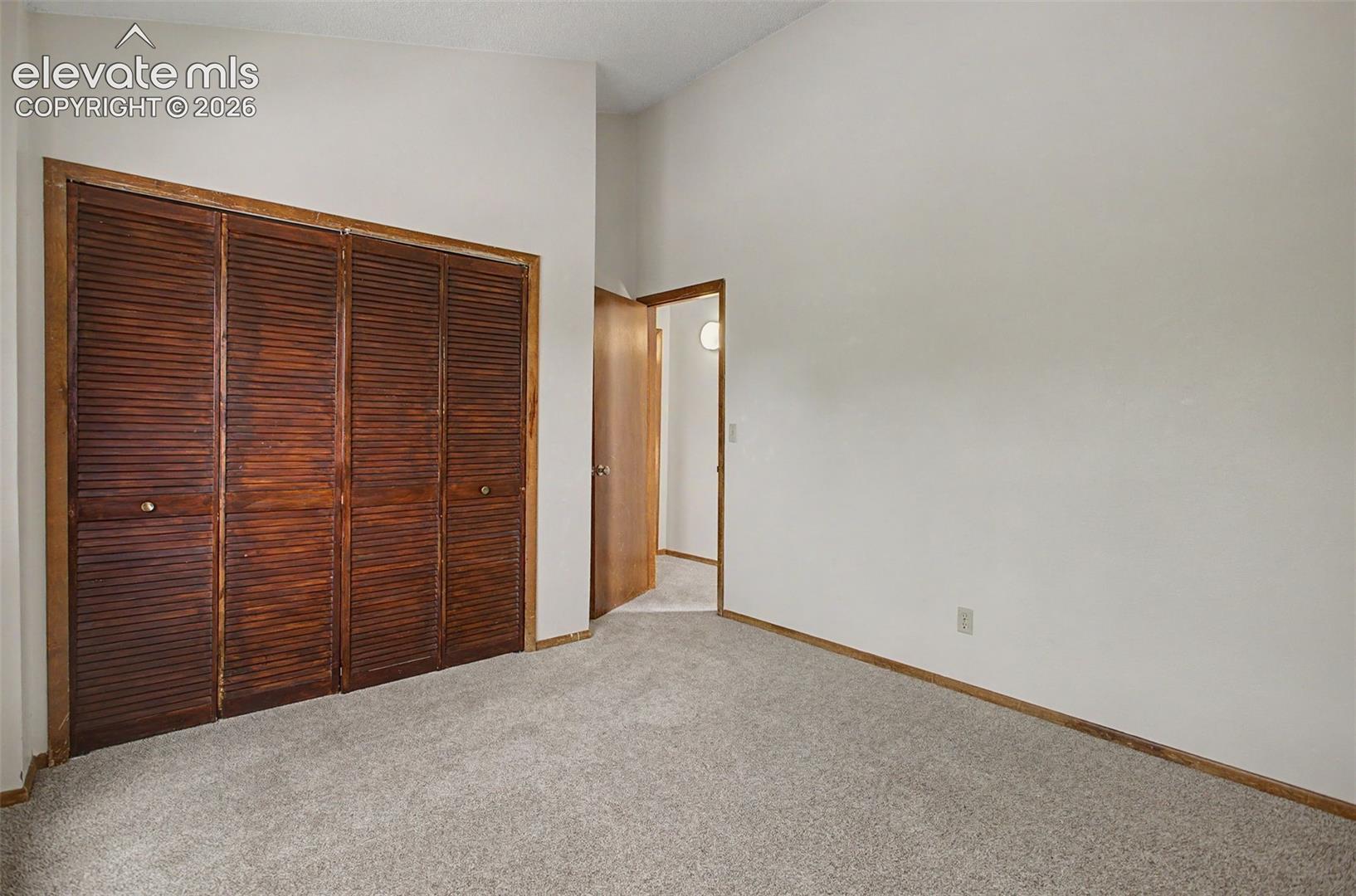 869 Pebblewood Drive