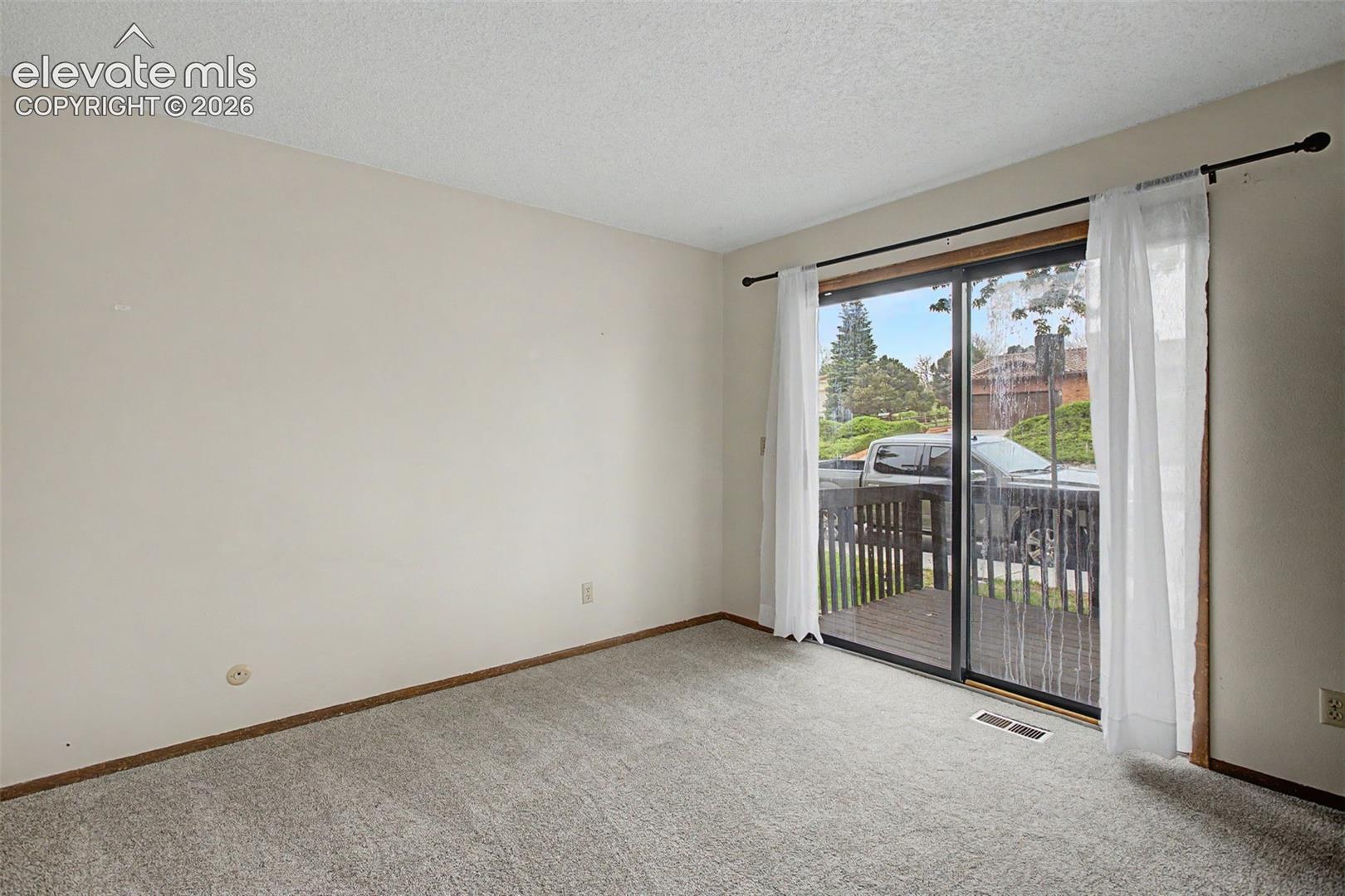 869 Pebblewood Drive