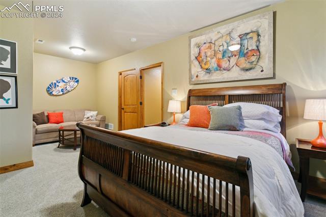 5470 ROUNDUP RIDGE Road