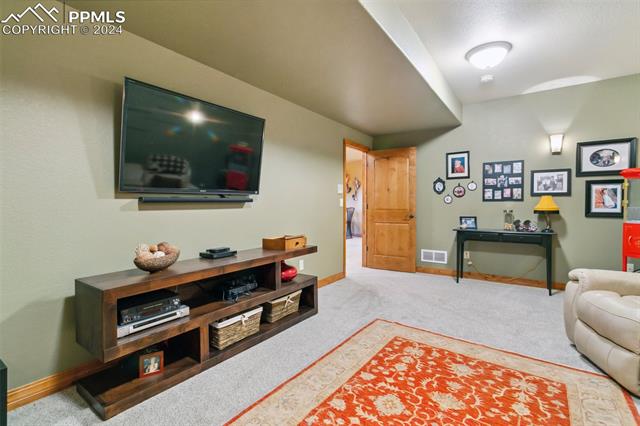 5470 ROUNDUP RIDGE Road