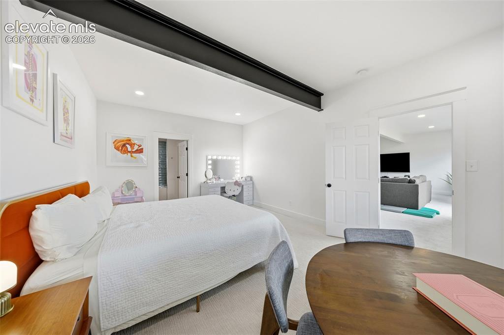 2220 Cape Pine Way