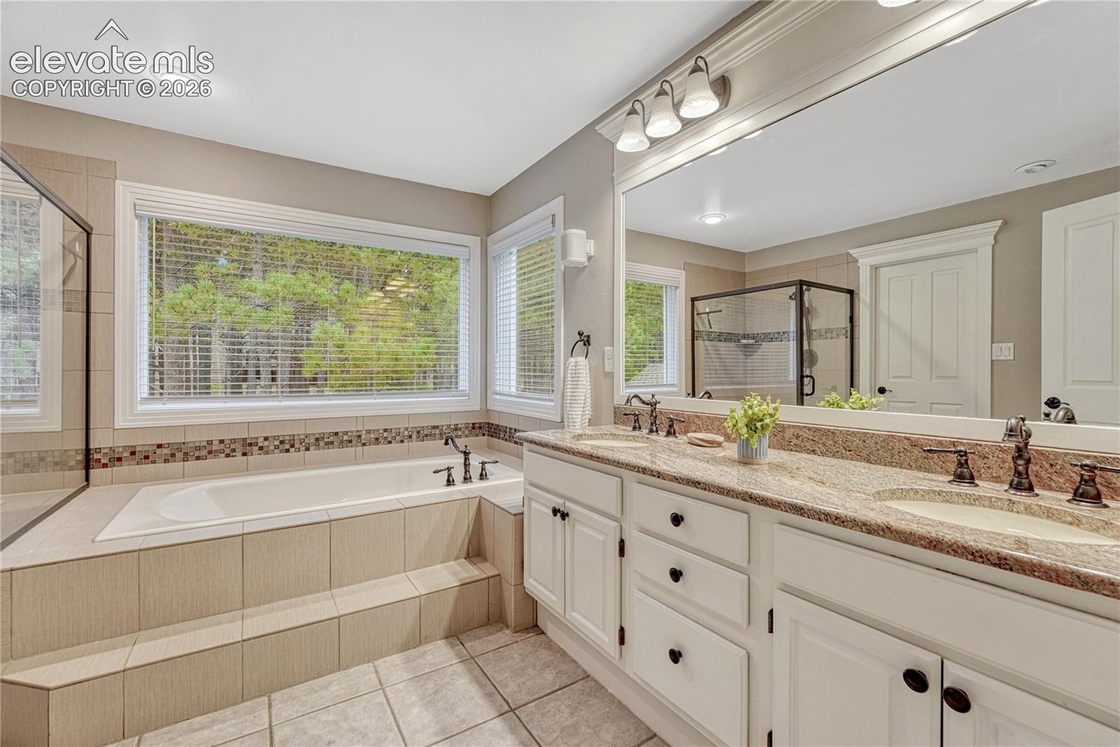 165 King Arthurs Knoll NA