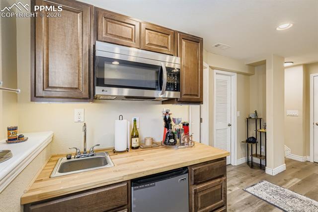 10460 Deer Meadow Circle
