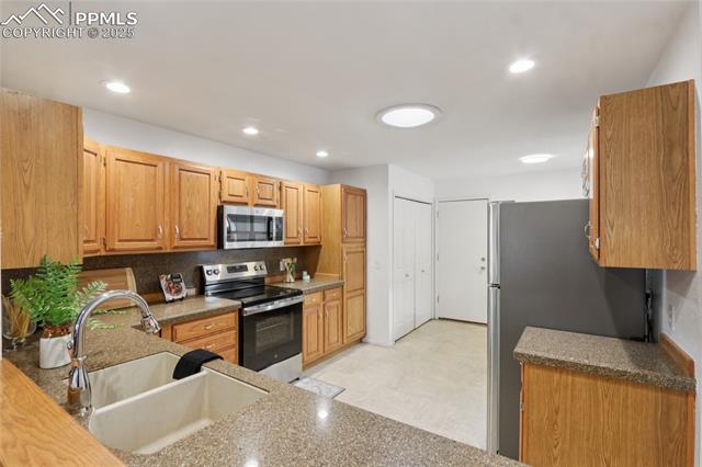 3138 Soaring Bird Circle