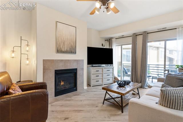 1816 Montura View 204