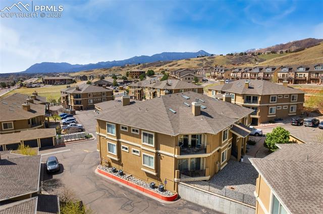 1816 Montura View 204