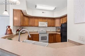 1816 Montura View 204