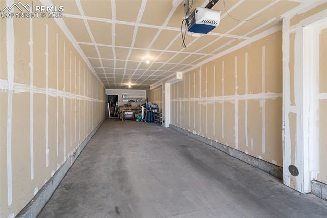 1816 Montura View 204