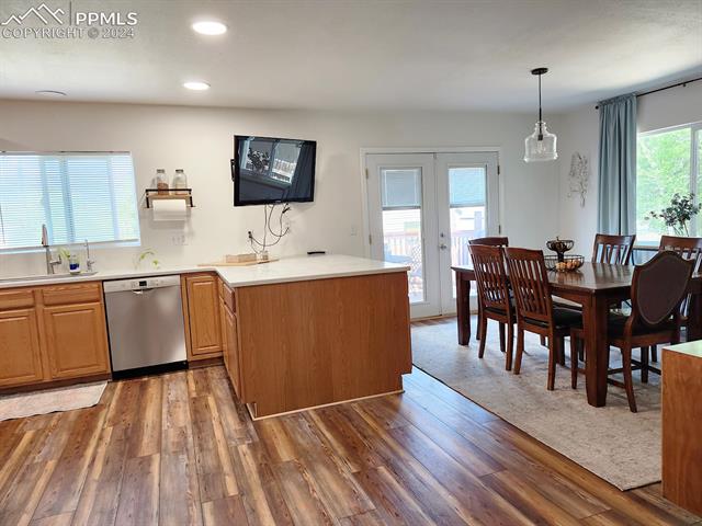 554 East Hills Road
