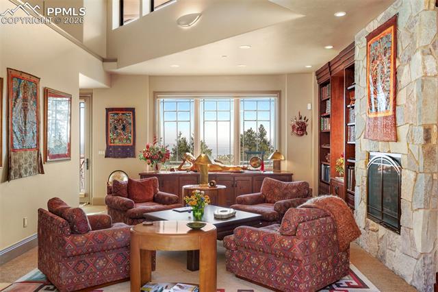 2854 Stratton Forest Heights