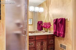 2854 Stratton Forest Heights