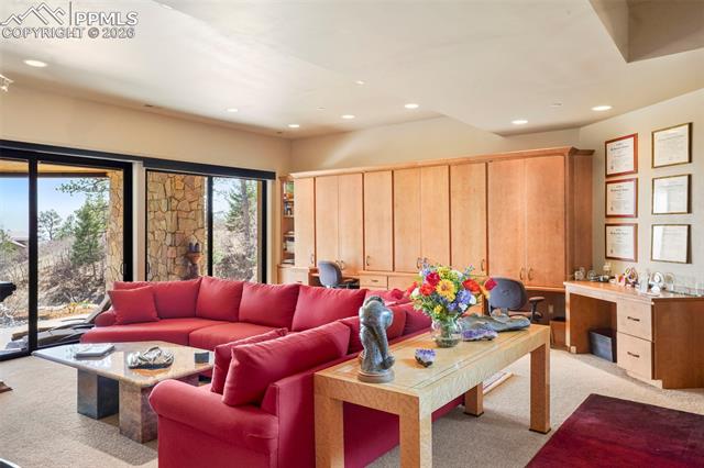 2854 Stratton Forest Heights