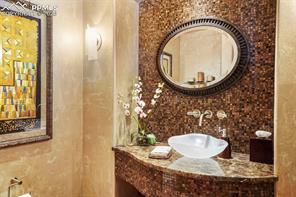 2854 Stratton Forest Heights