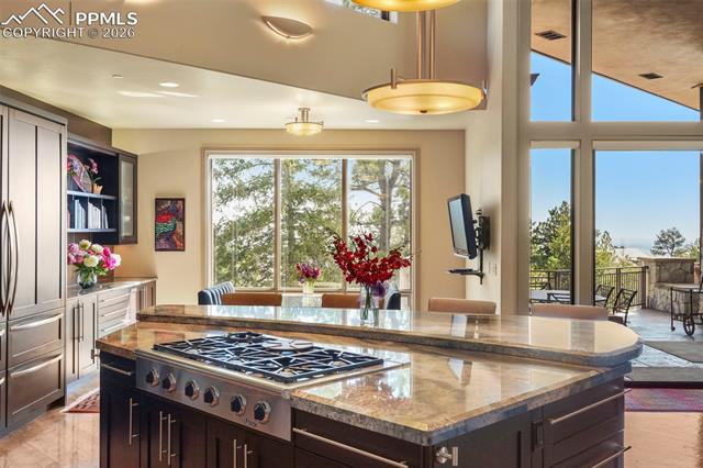 2854 Stratton Forest Heights