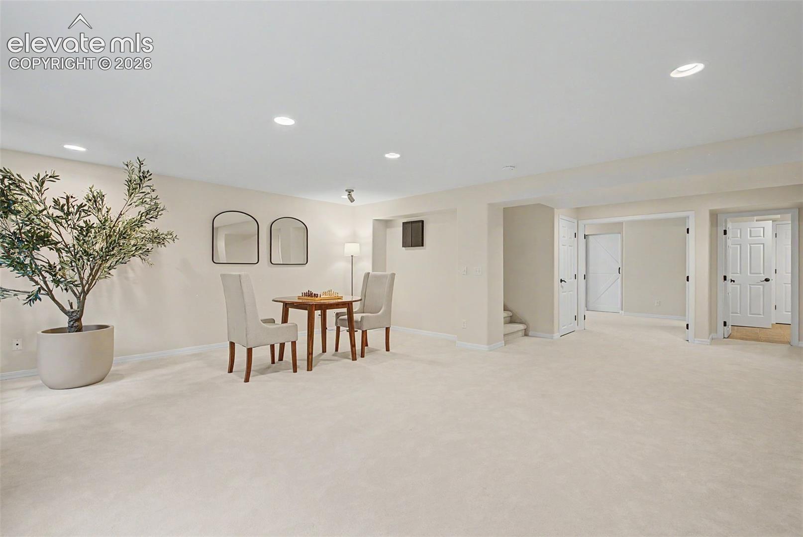 2528 Willow Glen Drive