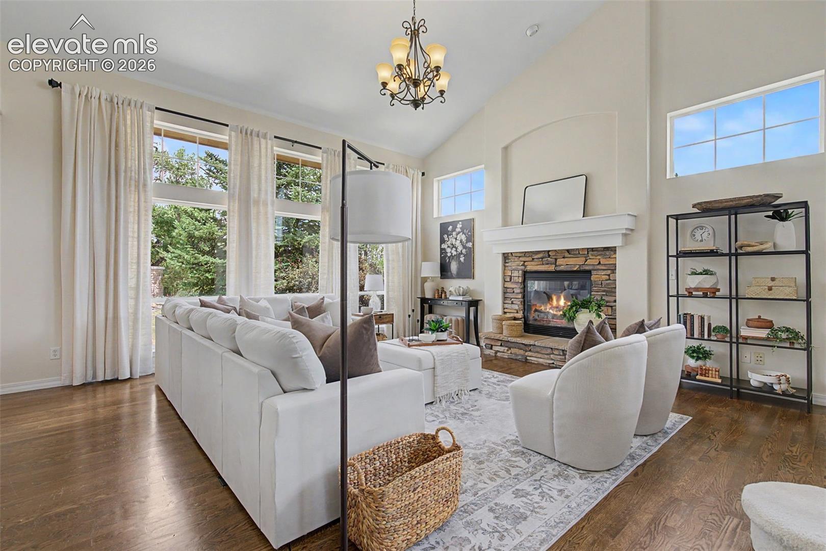2528 Willow Glen Drive