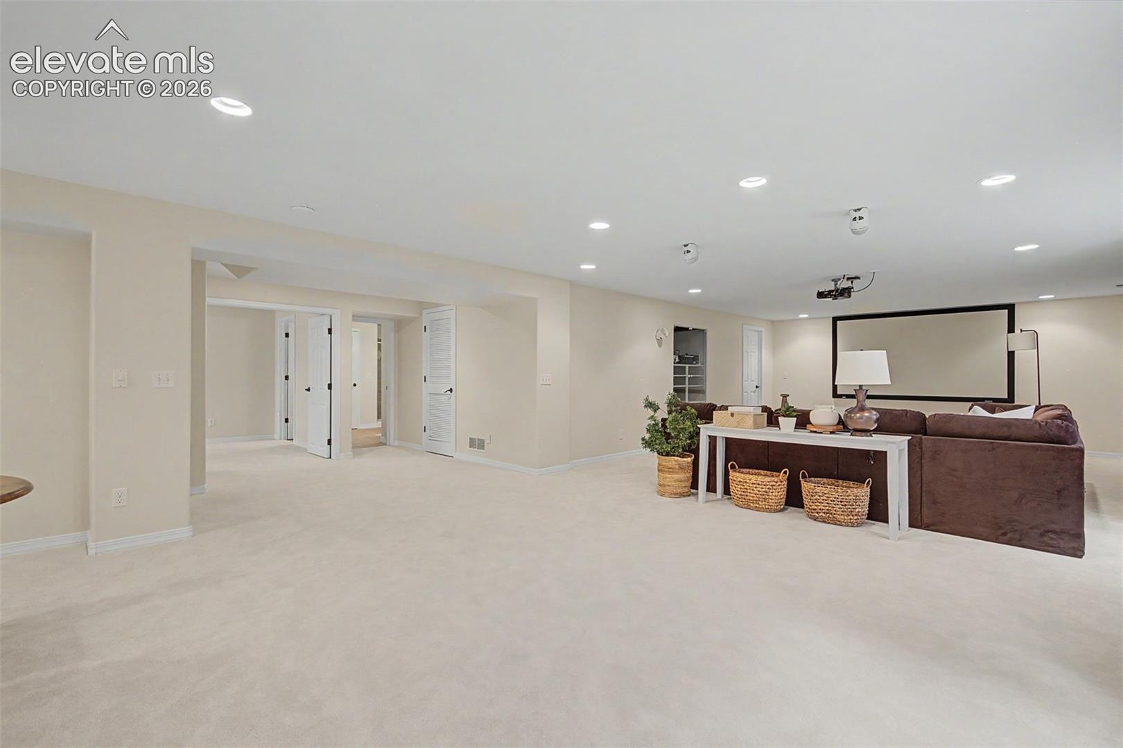 2528 Willow Glen Drive