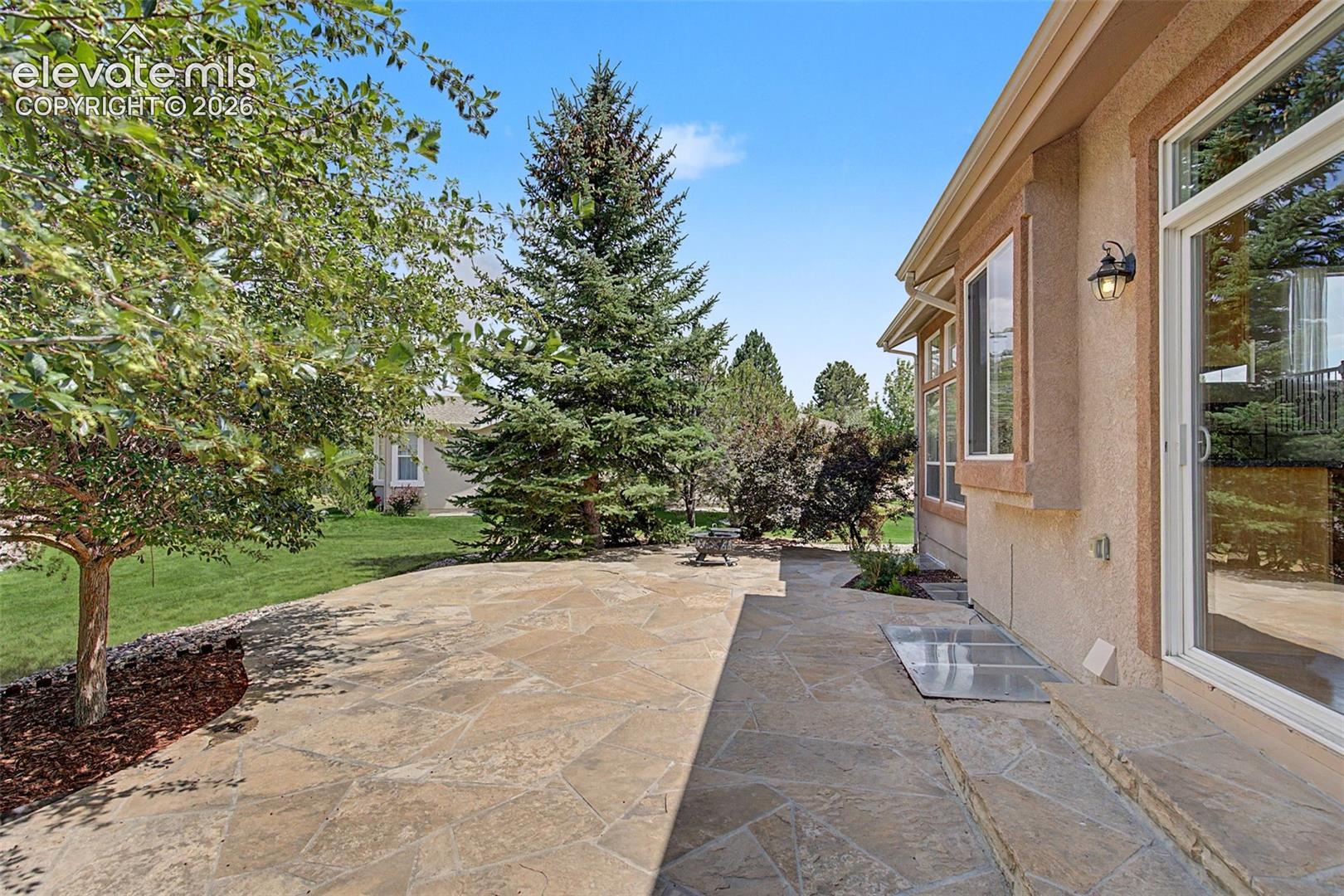 2528 Willow Glen Drive