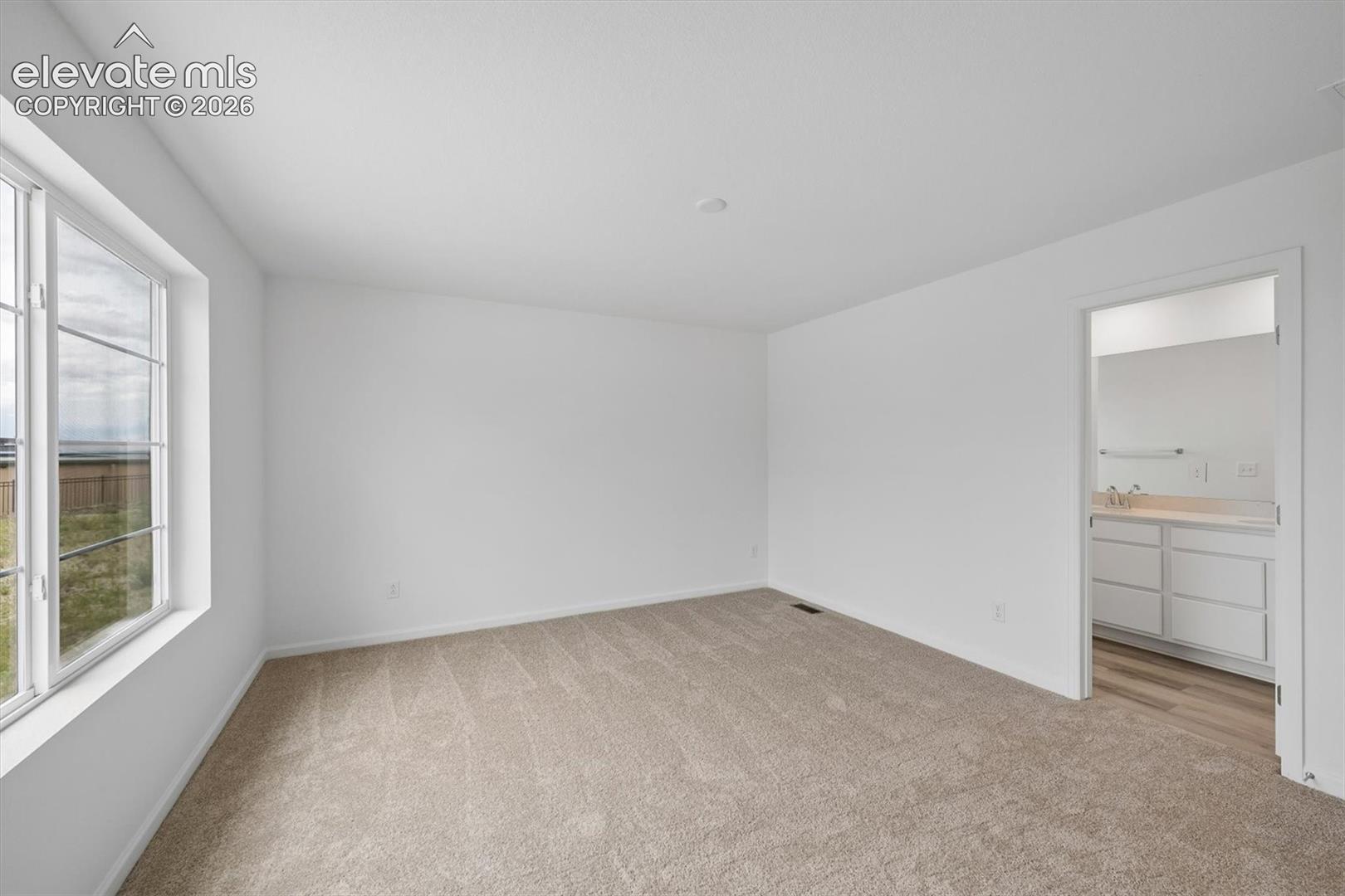 7491 Nova View
