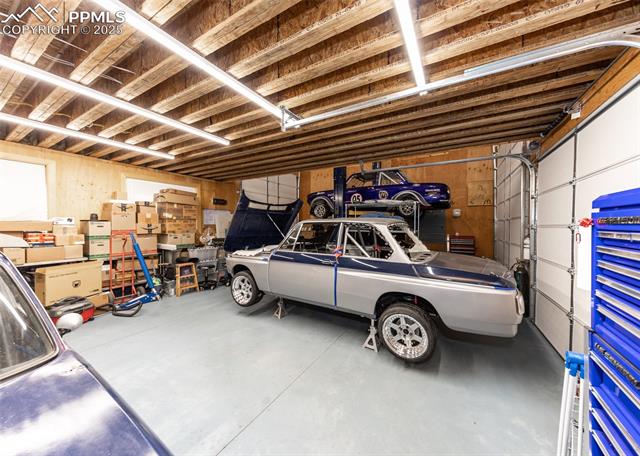 12 Arrow H Road