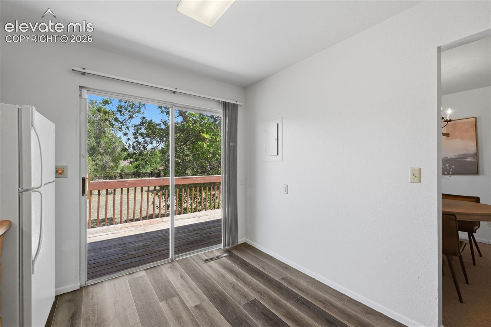 1219 Lewis Lane