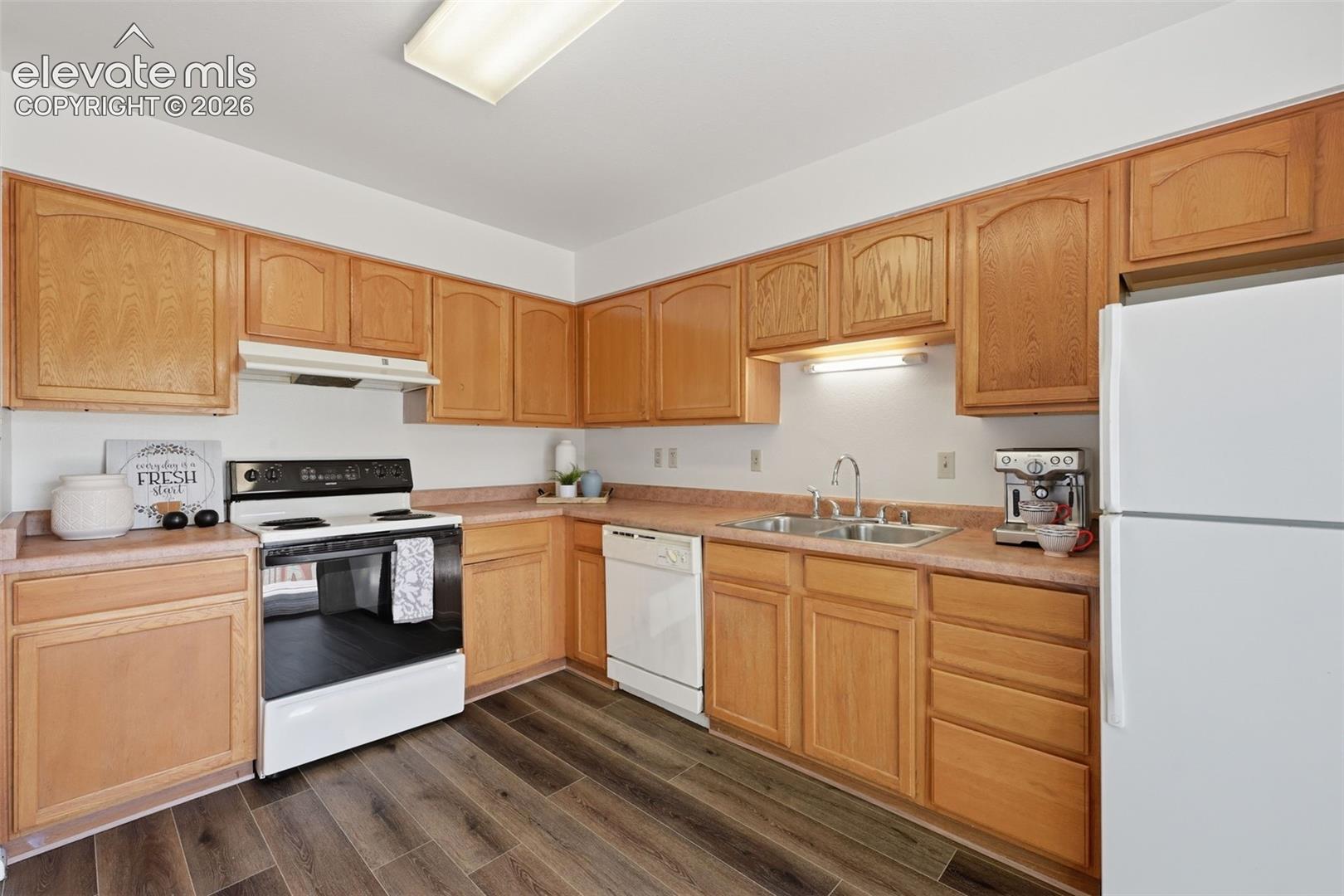 1219 Lewis Lane
