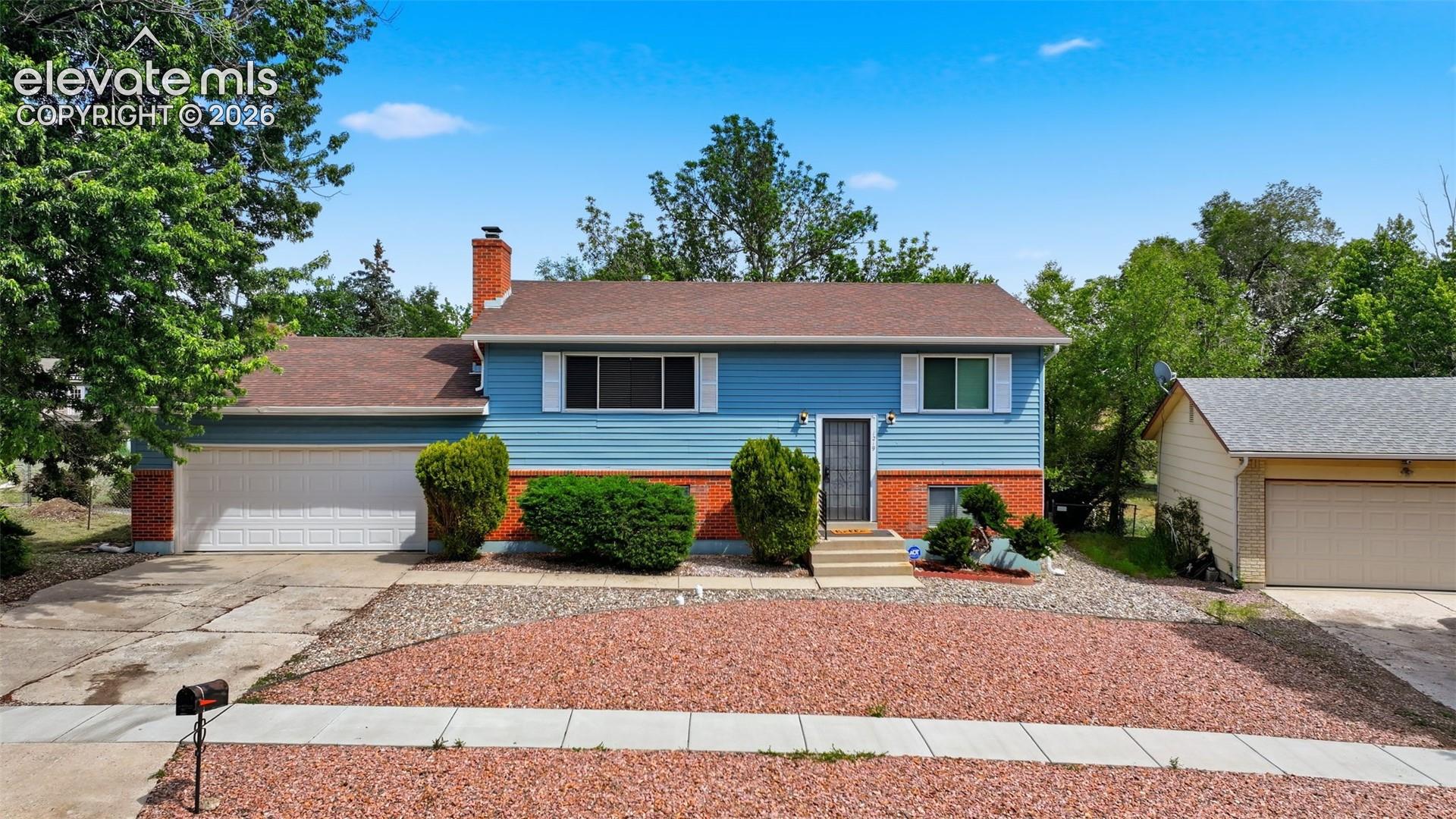 1219 Lewis Lane