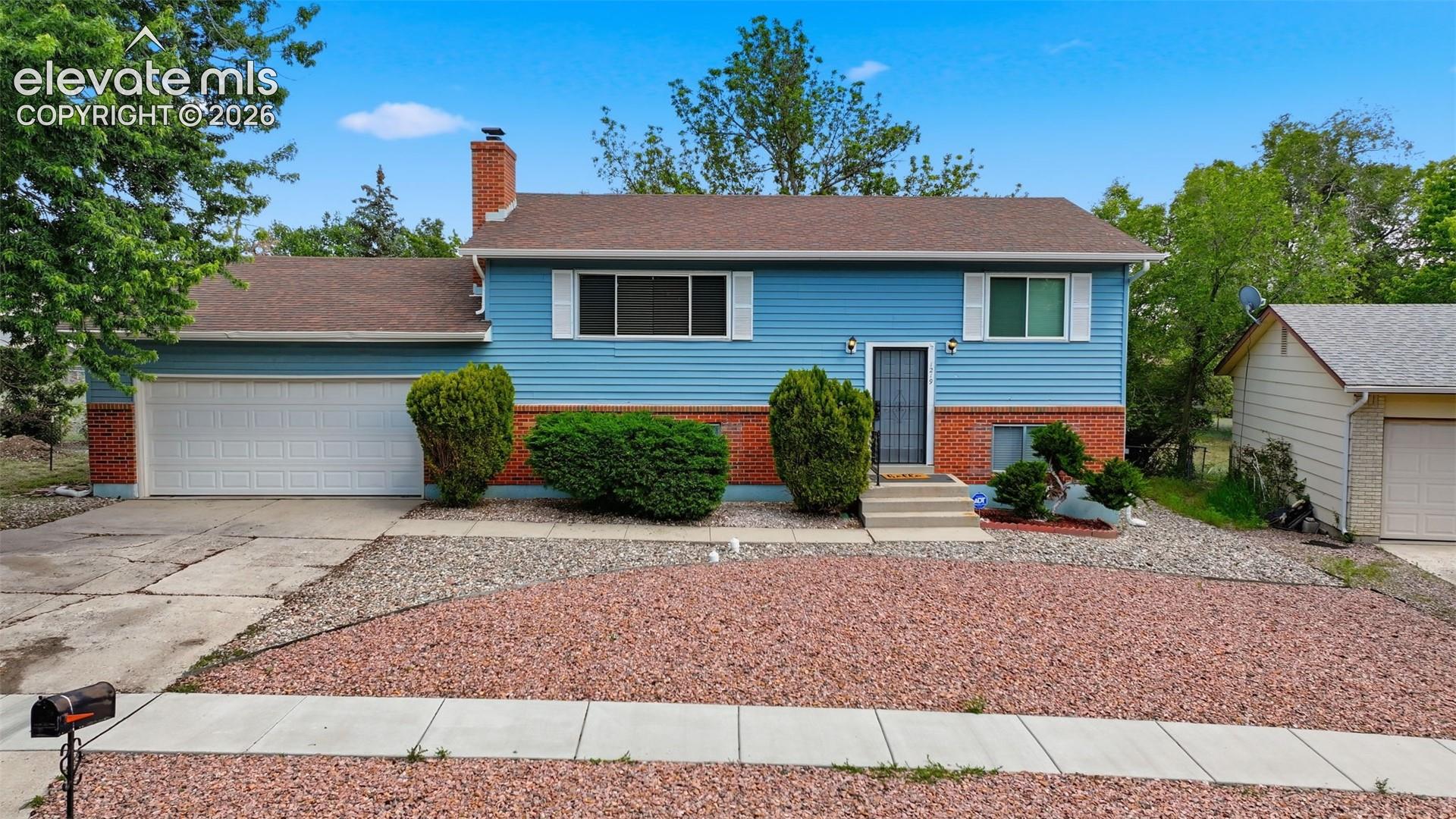 1219 Lewis Lane