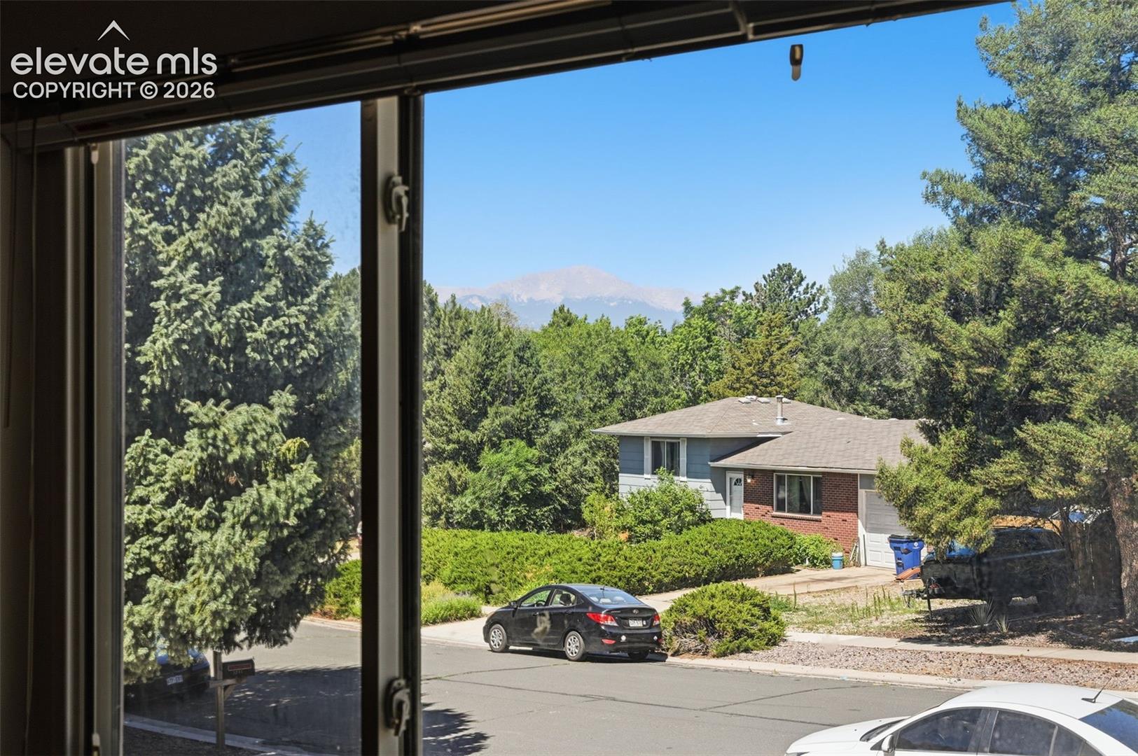 1219 Lewis Lane
