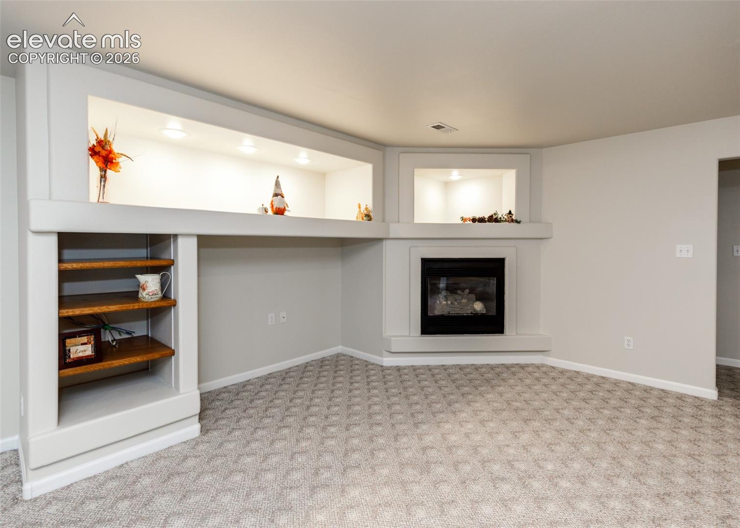 9506 Hollydale Court