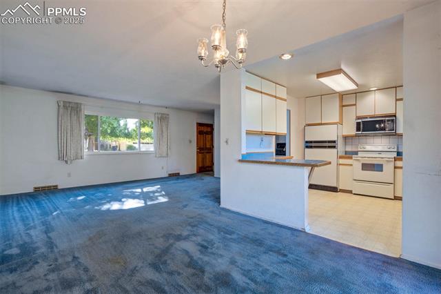 2030 Bryant Avenue