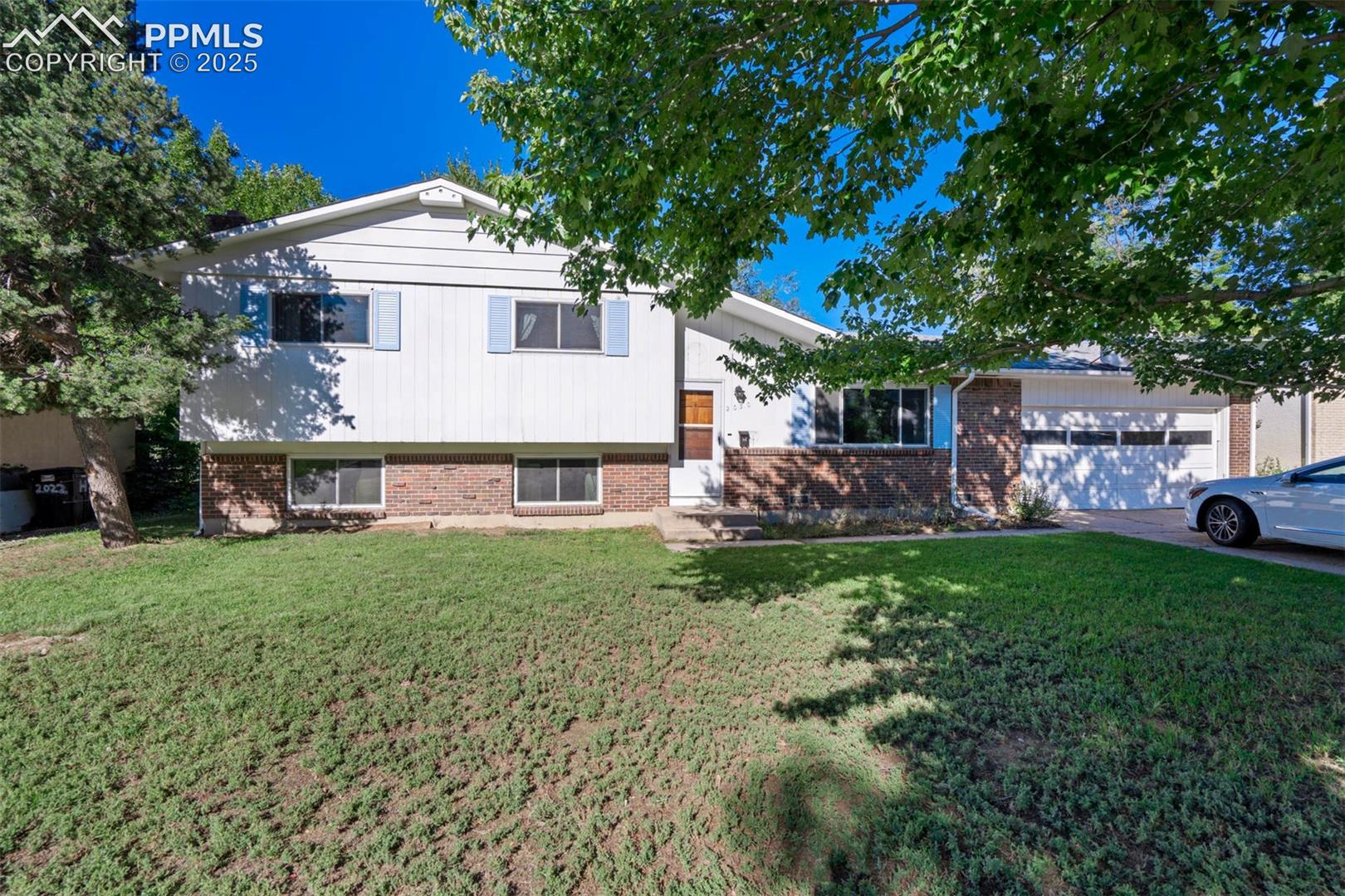 2030 Bryant Avenue