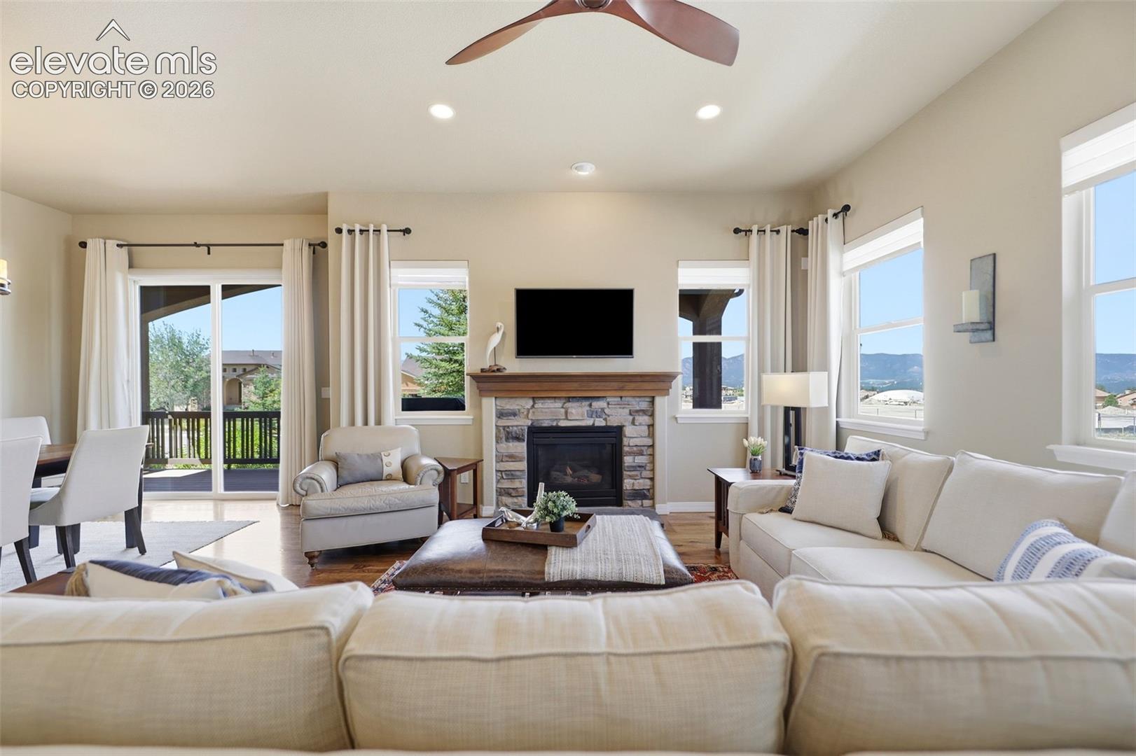 2415 Veneto Way