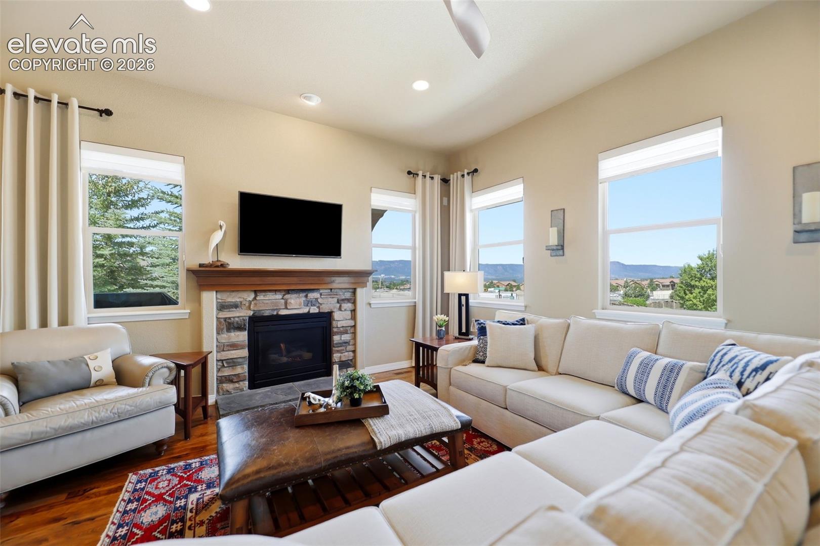 2415 Veneto Way