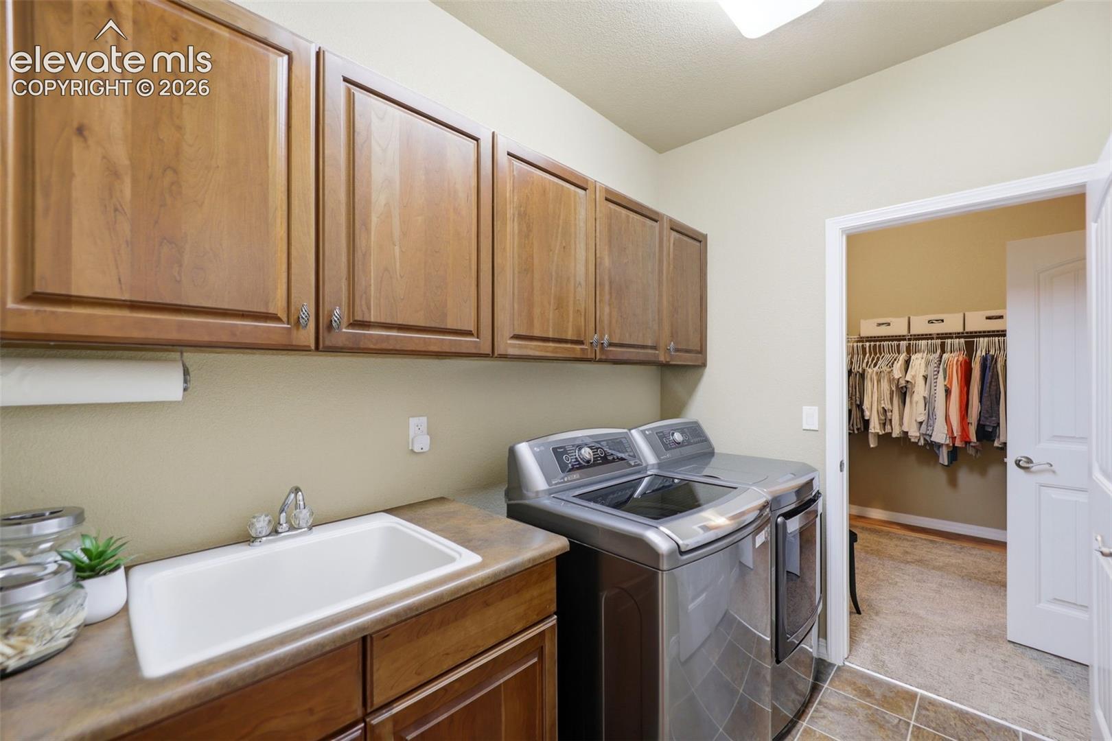 2415 Veneto Way