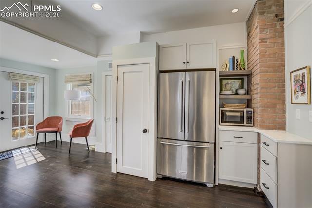 321 E Willamette Avenue